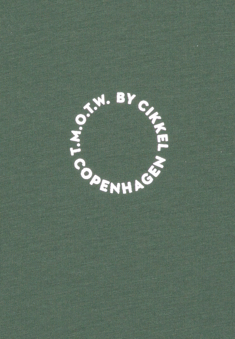 Cikkel Copenhagen - TMOTW by Cikkel Reflex Logo T-Shirt - Grøn