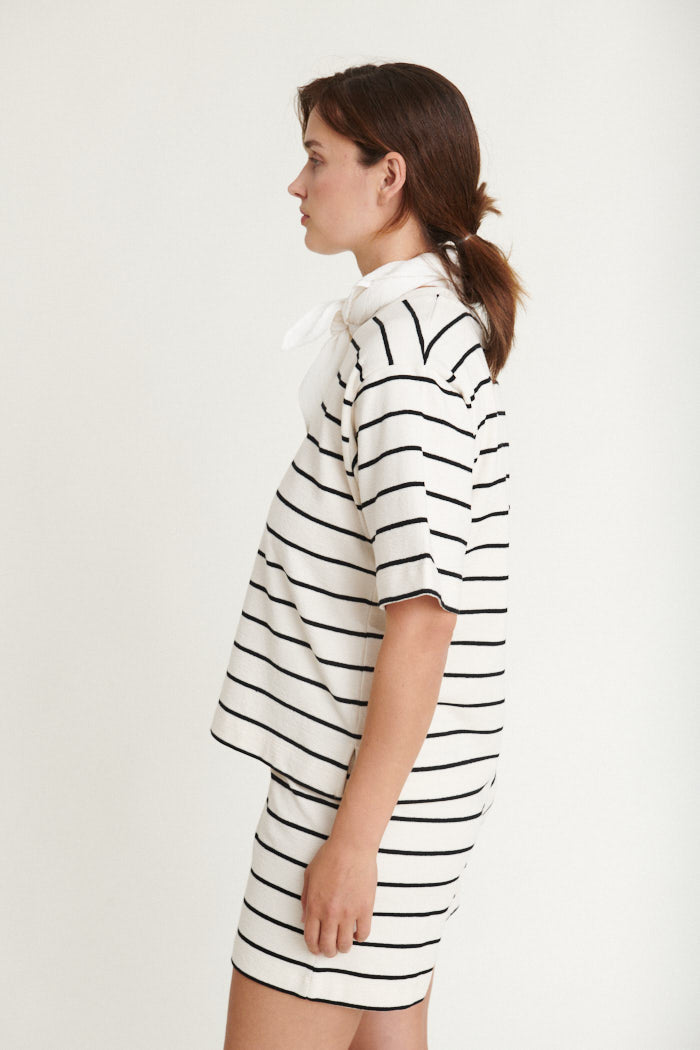 Basic Apparel - Anneli Oversized T-shirt - Birch/Sort