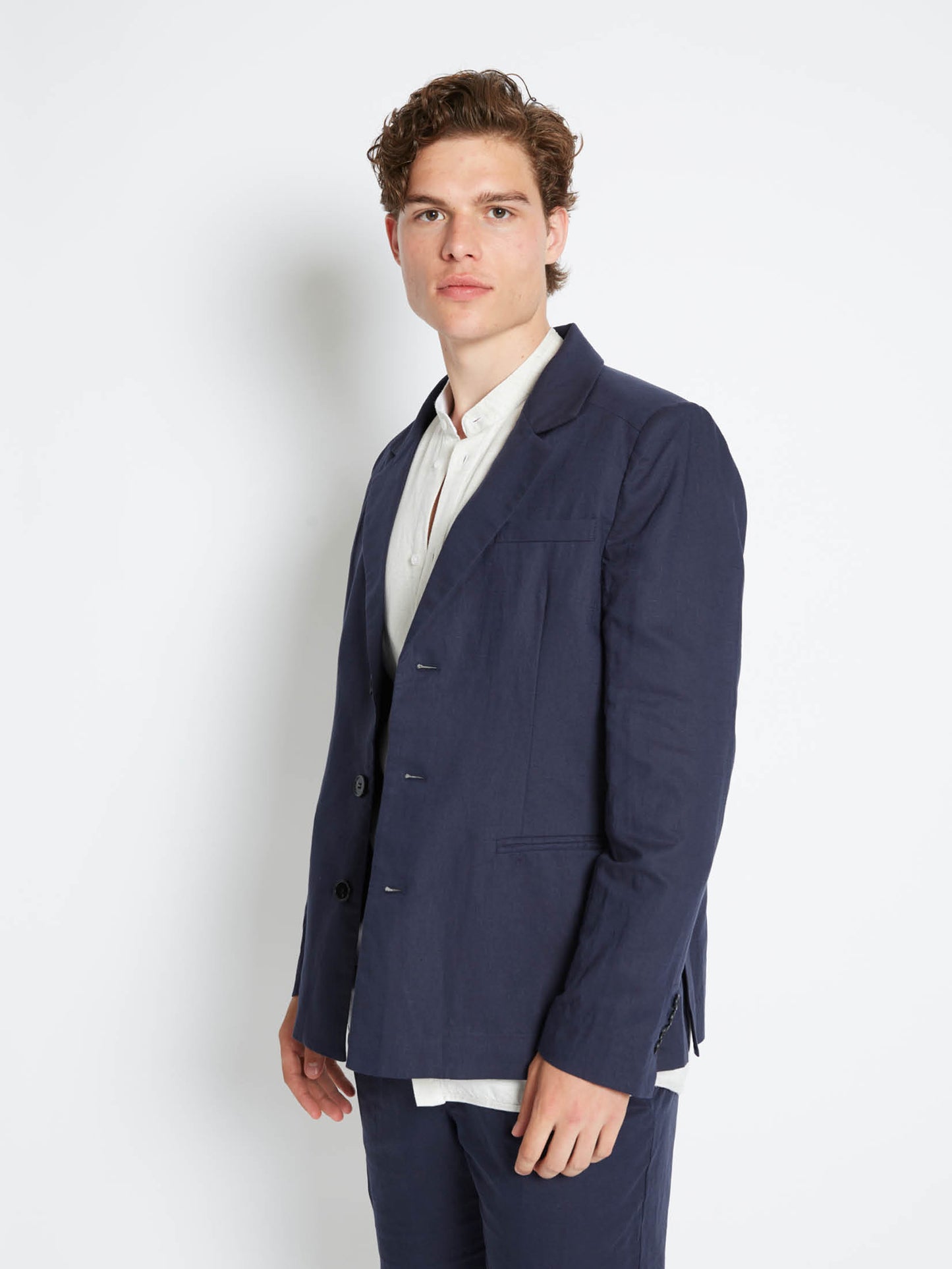 Bruuns Bazaar Men - LinowBBGermain shorts - Navy Blazer