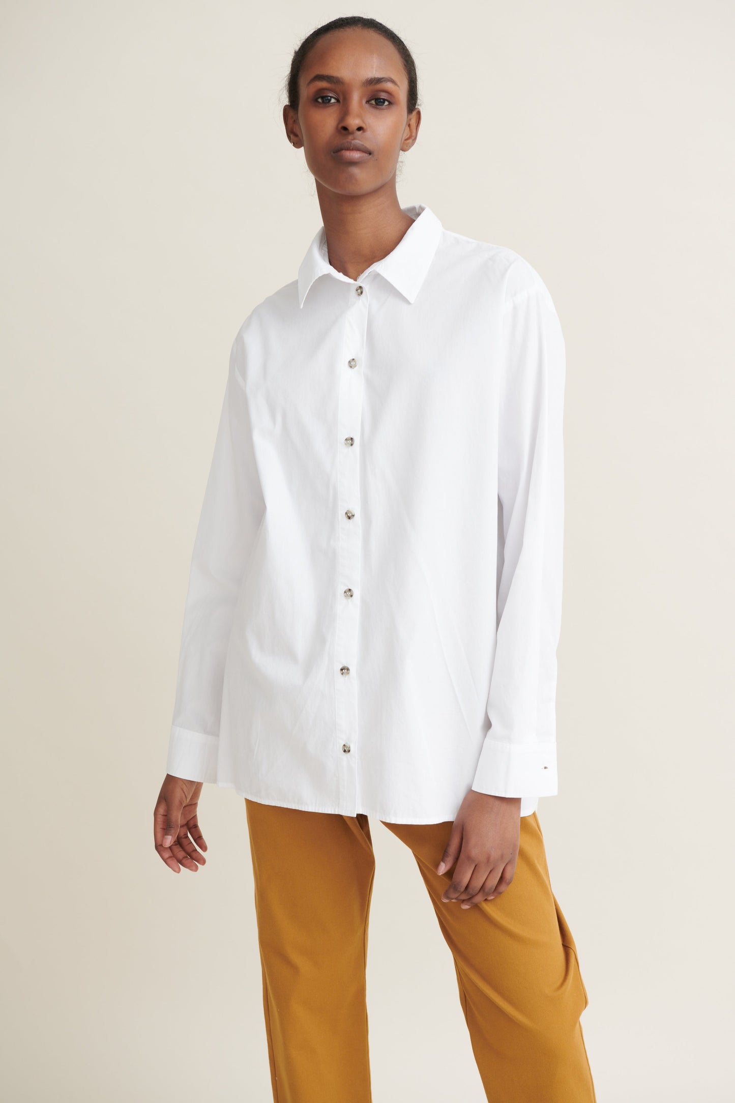 Basic Apparel - Vilde Løs skjorte - Bright White